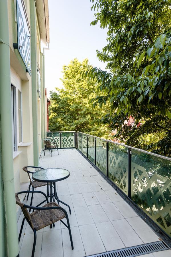 Hotel Erzsebet เฮวิซ ภายนอก รูปภาพ
